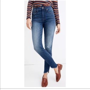 MADEWELL 10” High-Rise Cutout Tulip Skinny Jeans Raw Hem Medium Wash